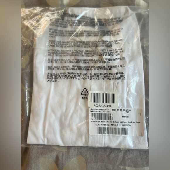 2 Old Navy Uniform White Oxford Stretch Shirt for Boys Size M (8) NWT - Picture 11 of 12